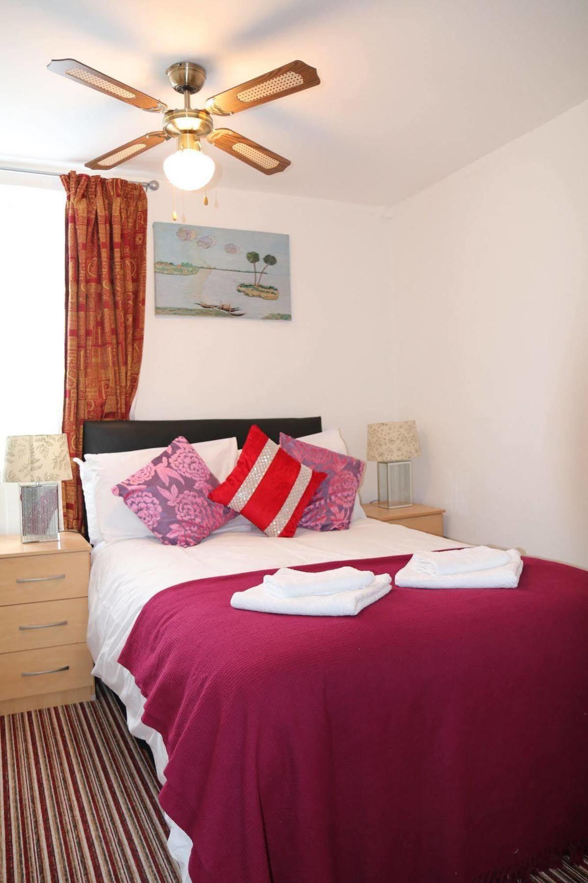 Metro House Star Accommodation ロンドン エクステリア 写真